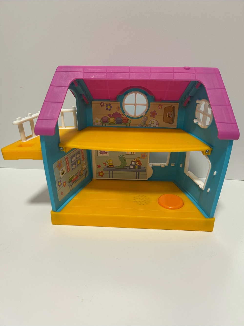 Peppa pig talking school